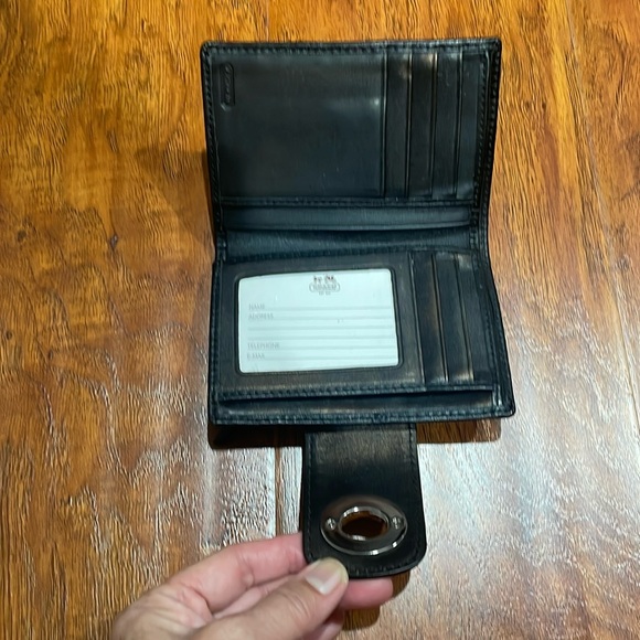 💯 COACH Black Leather Turn-lock Wallet. RARE! - Picture 5 of 7